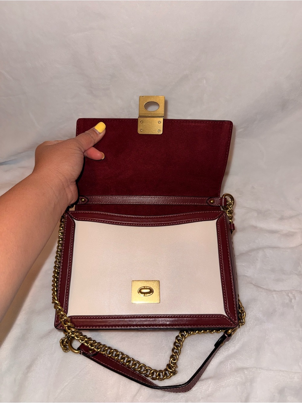 COACH Hutton Shoulder Bag in Colorblock - Picture 7 of 16